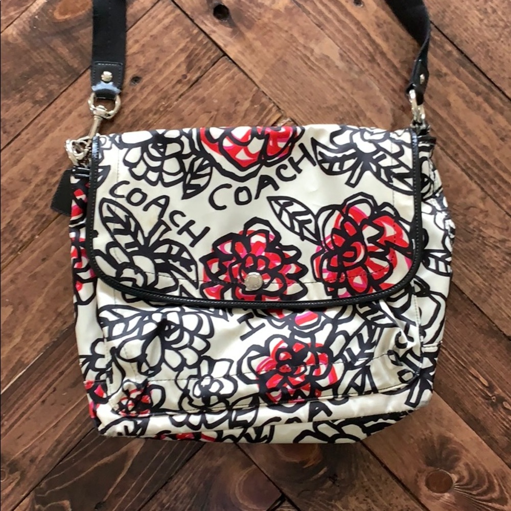 Vintage Coach Poppy Sling Shoulder Bag